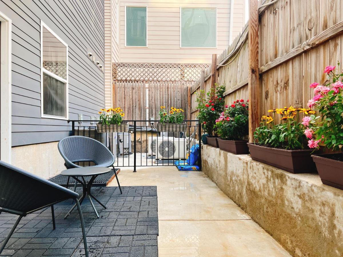 Stay At Luna On Ridge Ave Philadelphia Exterior photo